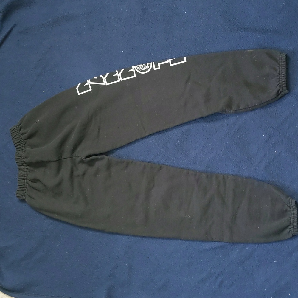 black sweatpants